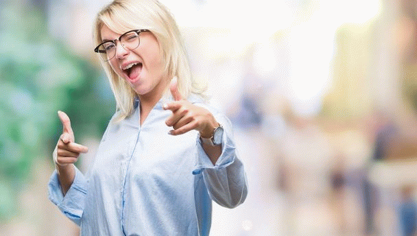 چطور از سرزنش در رابطه پرهیز کنیم؟ 15 نکته کلیدی